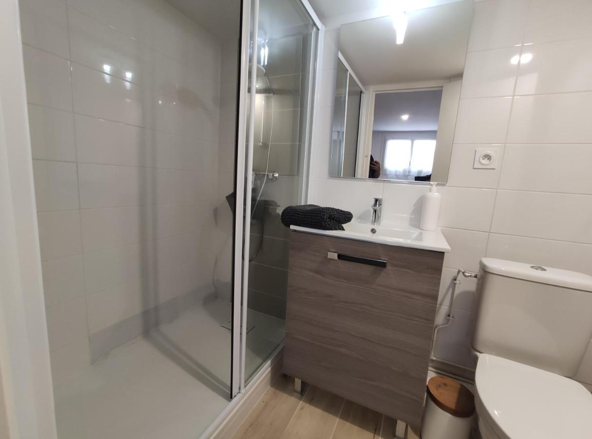 Charmant T2 Proche Plage Avec Terrasse Privative Royan Bagian luar foto
